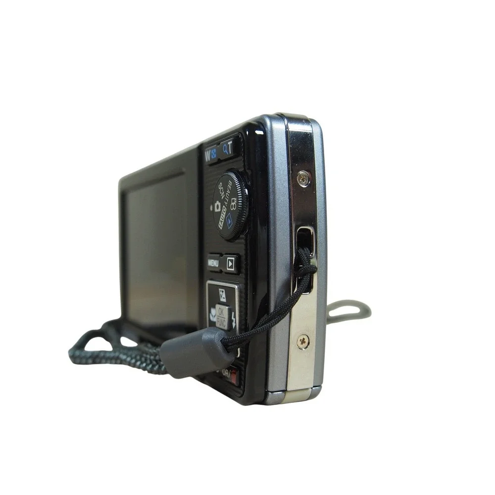 Olympus Stylus-7010 12.0MP Digital Camera Gray Bundle w/Charger + Battery‎ EUC